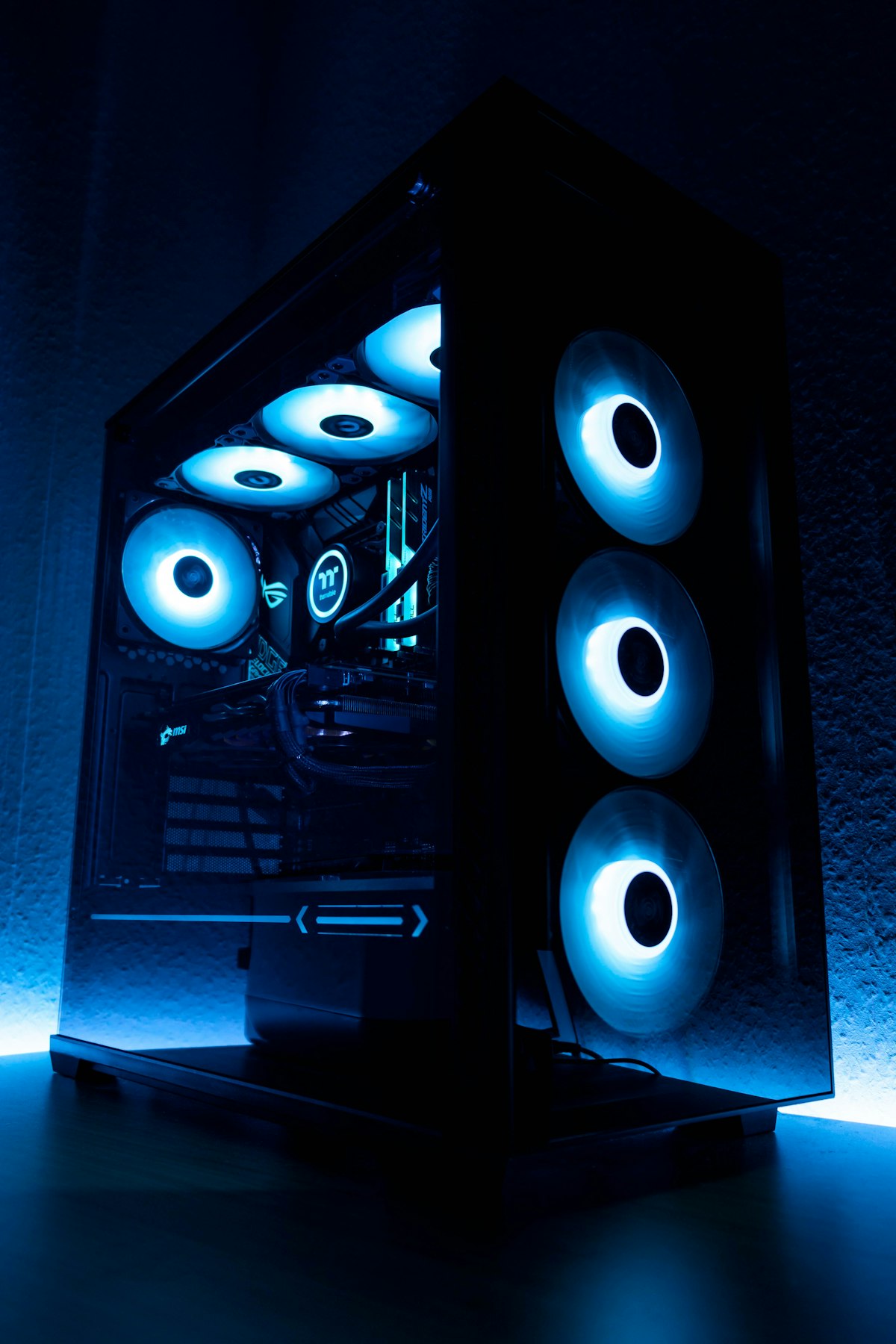 Consoles & PC Parts